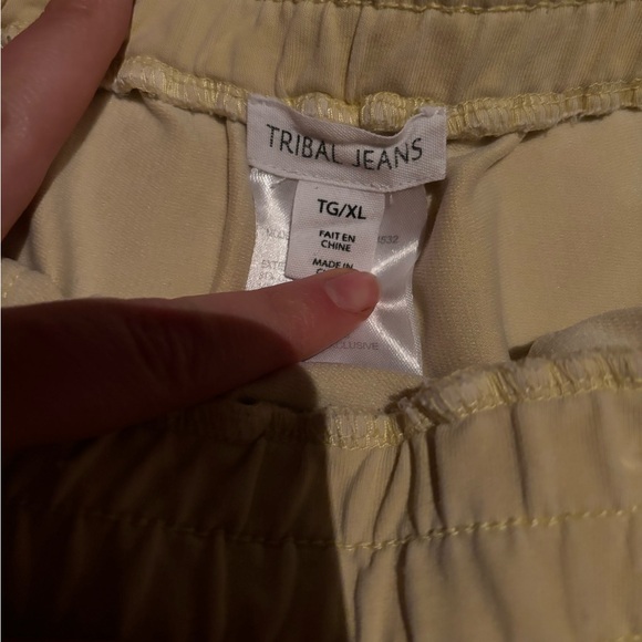 Tribal Jeans High Rise Soft Shorts - Picture 2 of 2